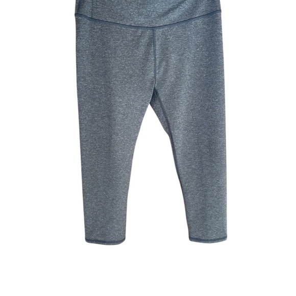 Fabletics Gray Activewear Leggings Women’s Medium Butter Soft - Picture 2 of 6